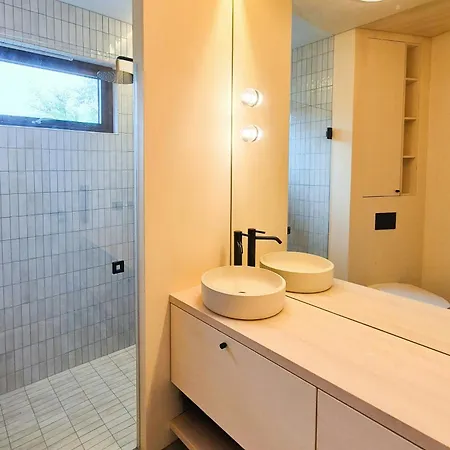 Architect-designed With Fjord Views Bryggja
